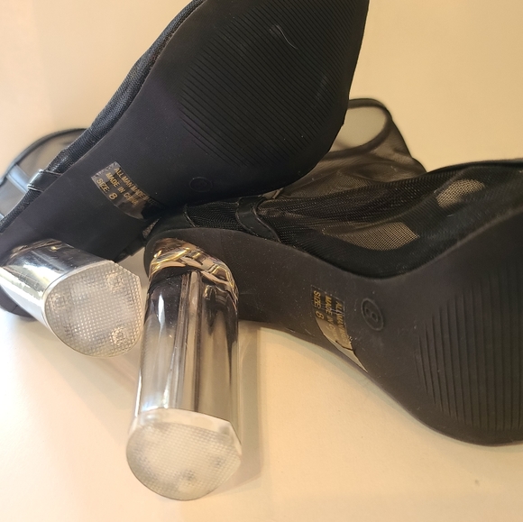 Black Mesh Zippered Boots Lucite Heels New w/o tags size 8 - Picture 4 of 6